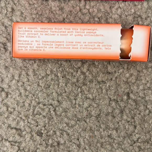 I tried this once, I bought the wrong shade, good condition concealer - Picture 2 of 4